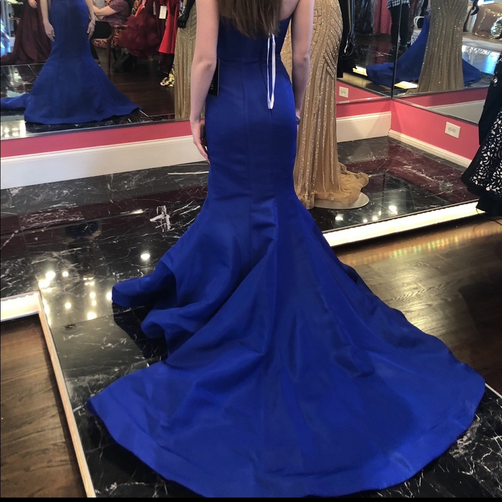 sherri hill 52390
